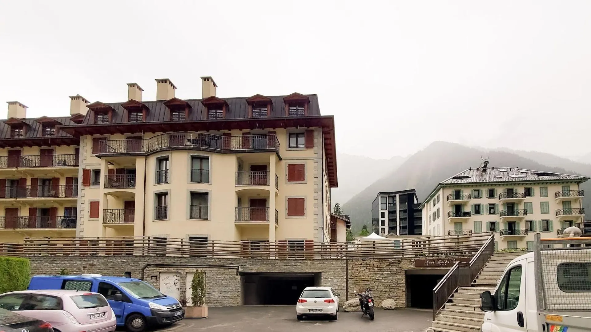 Les Alpes 3 - Central - Renove - Vue Sur La Chaine Du Mont-Blanc 샤모니 프랑스